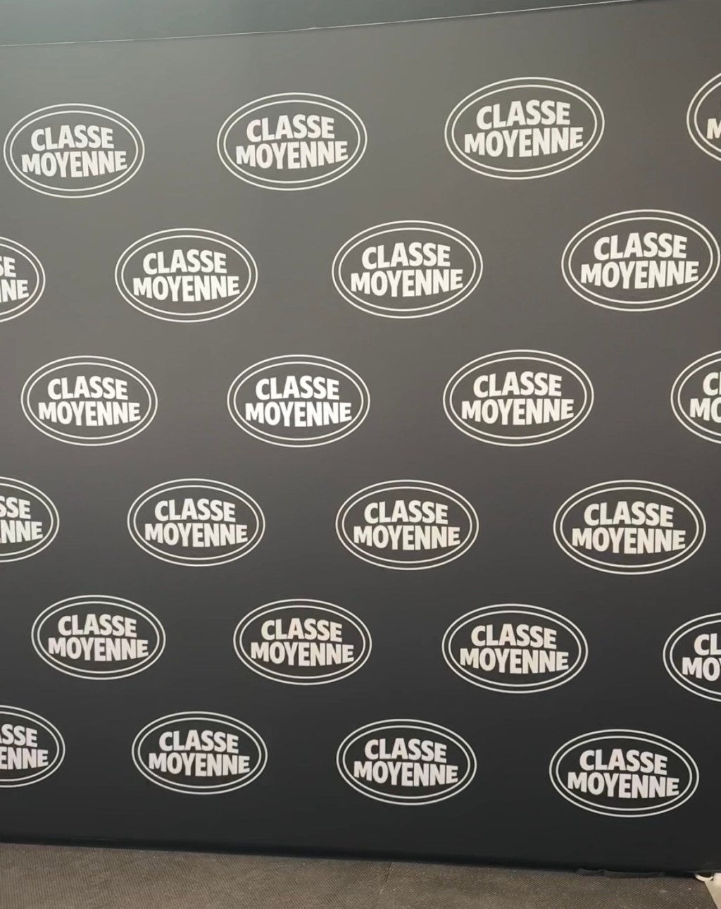 Première Montréalaise du groupe de musique Classe Moyenne.