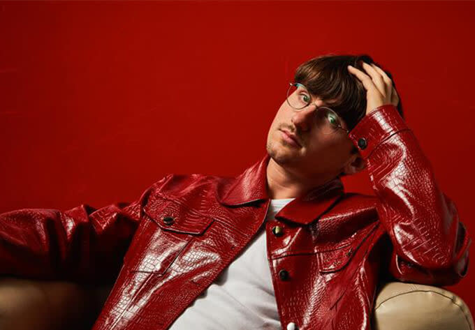 Fredz dévoile un nouvel extrait « Si on revenait en arrière&nbsp;»